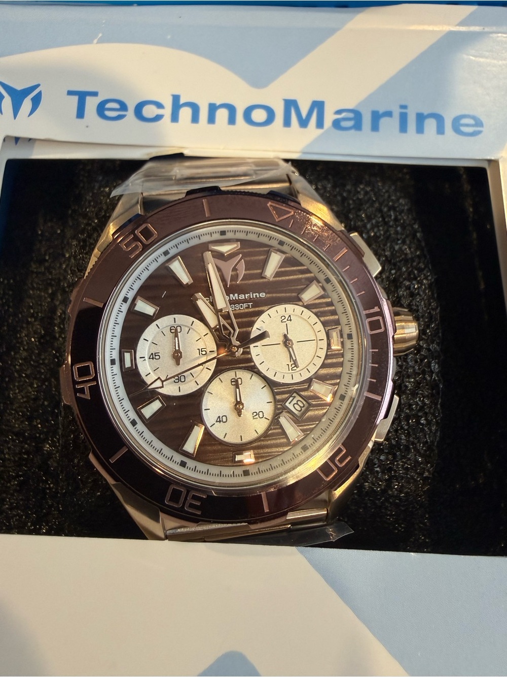 TechnoMarine Seven Seas Mens
44mm Rose Gold